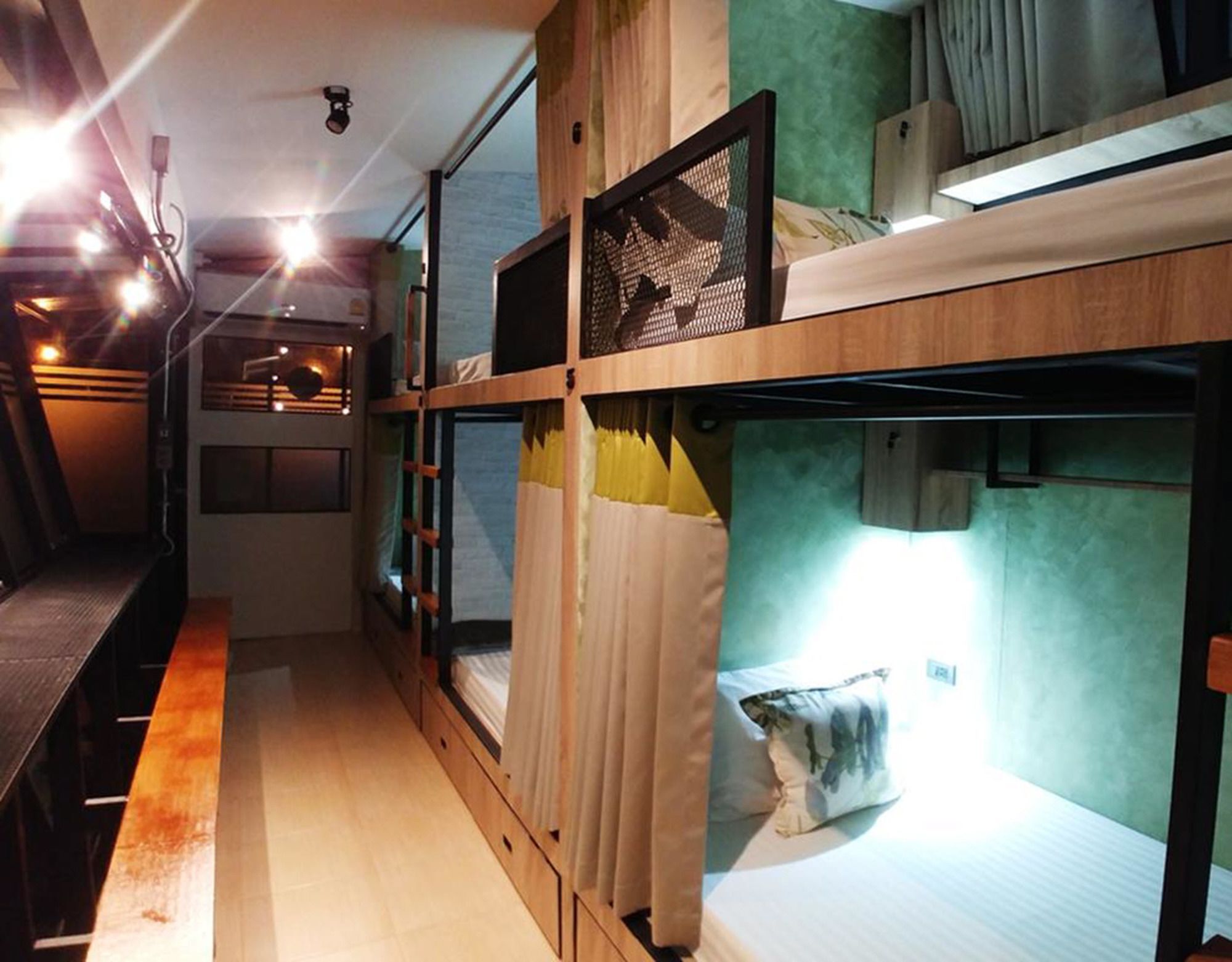 Green House Neo-Resotel 나콘시탐마랏 외부 사진